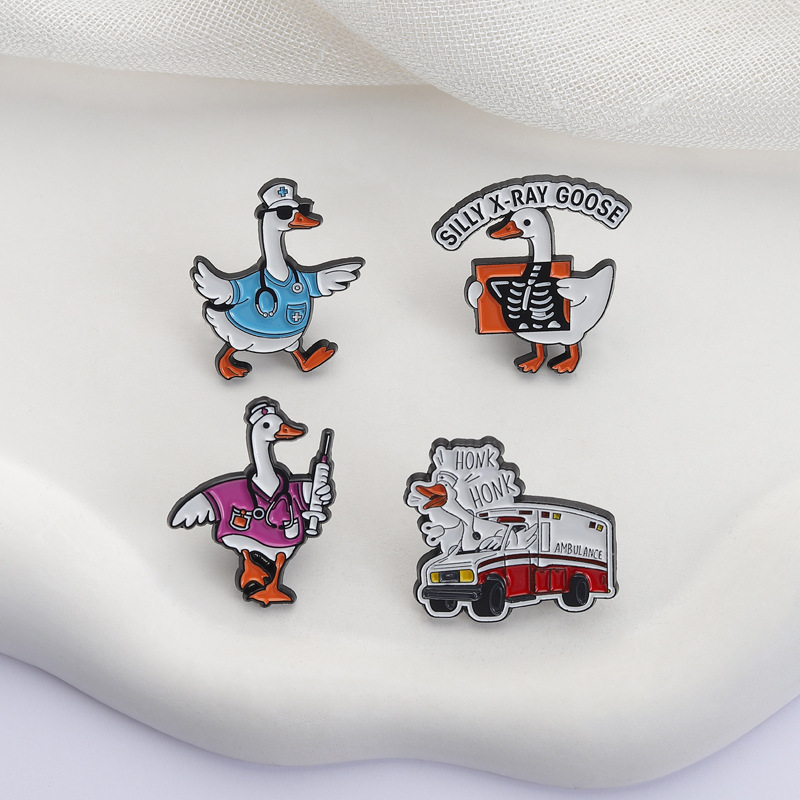 Broches de Esmalte Médico com  - Xray Tech Accessories avaliação e preço